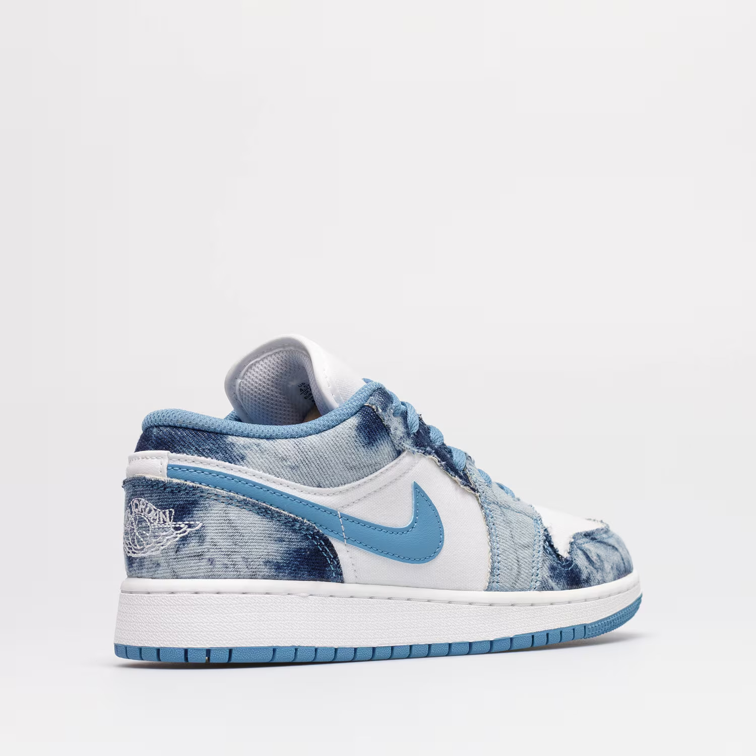 Air-Jordan-1-Low-Denim-Delave-6.jpeg