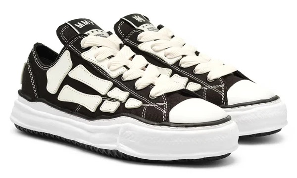 Chaussure-AMIRI-MMY-Bones-x-Maison-MIHARA-YASUHIRO-Noir-Homme-2.jpeg
