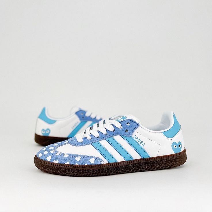 Chaussure-Adidas-x-CDG-Bleu-4.jpeg