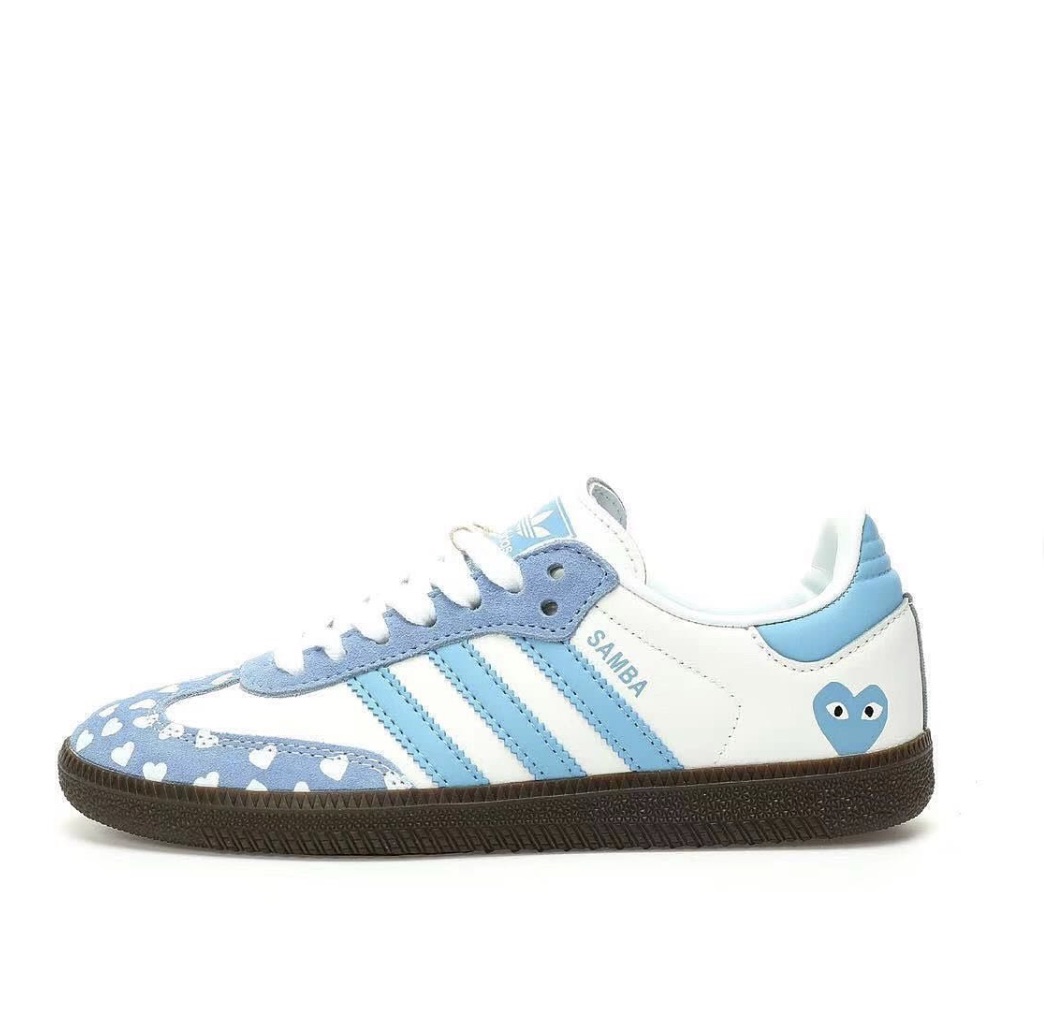Chaussure-Adidas-x-CDG-Bleu-5.jpeg