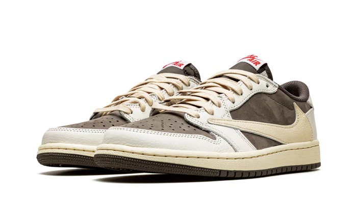 Chaussure-Nike-Air-Jordan-1-Retro-x-Travis-Scott-Reverse-Mocha-3.jpeg