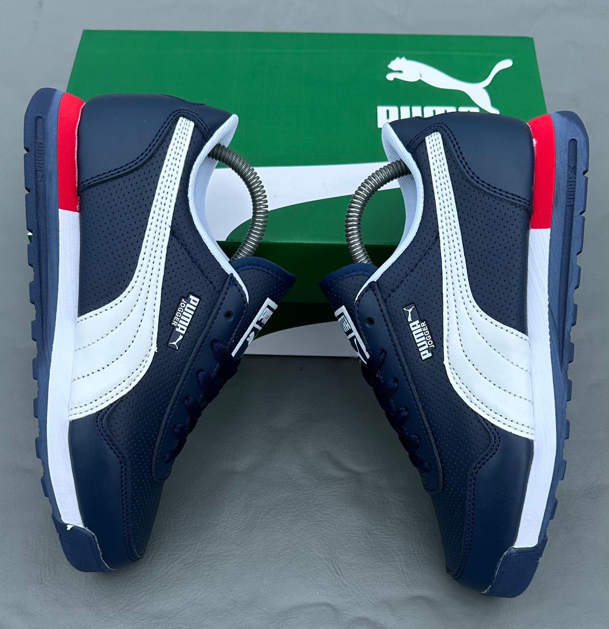Chaussure-Puma-ST-Runner-Bleu-Marine-2.jpeg