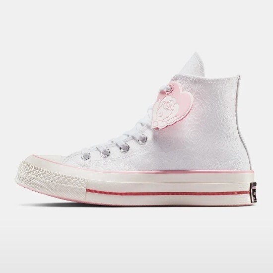 Chaussures-Converse-Chuck-70-High-Rose-Vintage-Blanc-5.jpeg