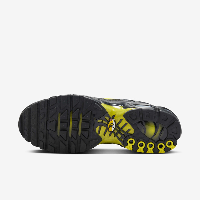 Chaussures-Nike-Air-Max-Plus-Tn-Noir-Dore-Requin-2.jpeg