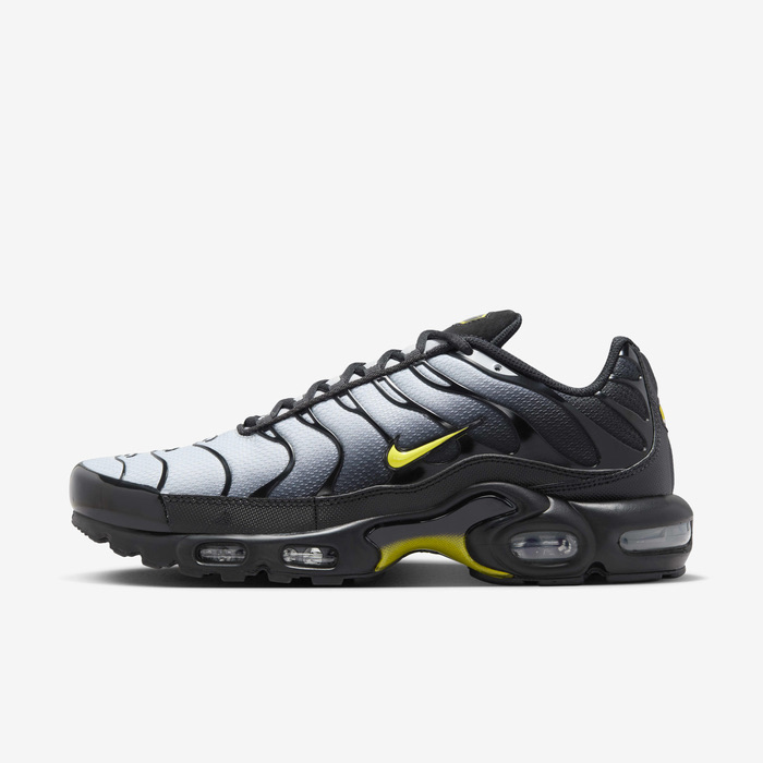 Chaussures-Nike-Air-Max-Plus-Tn-Noir-Dore-Requin-4.jpeg