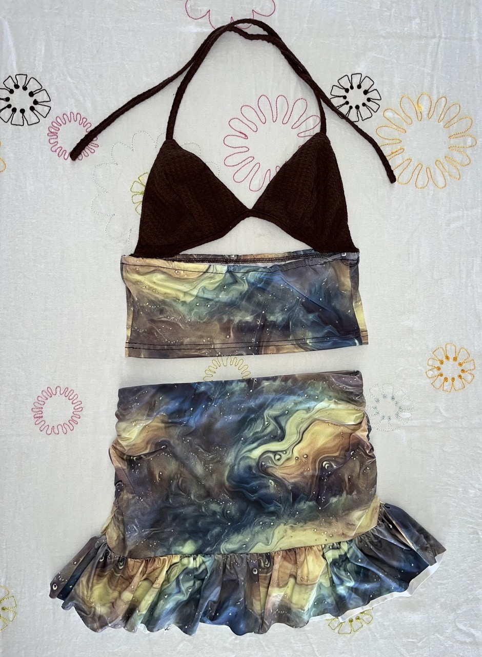 Ensemble-Shein-crop-top-et-jupe-plissee-look-girly-et-colore-3.jpeg