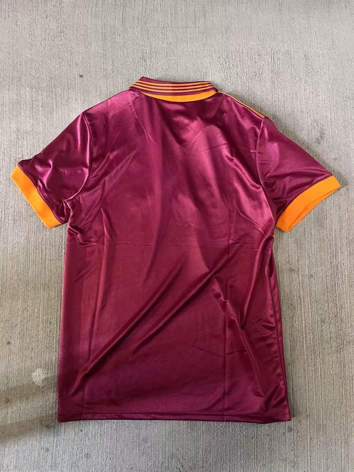 Maillot-AS-Roma-x-Adidas-1992-93-Domicile-2.jpg