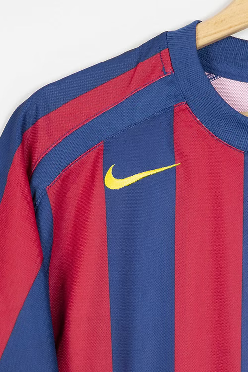 Maillot-FC-Barcelone-Domicile-2005-4.jpg