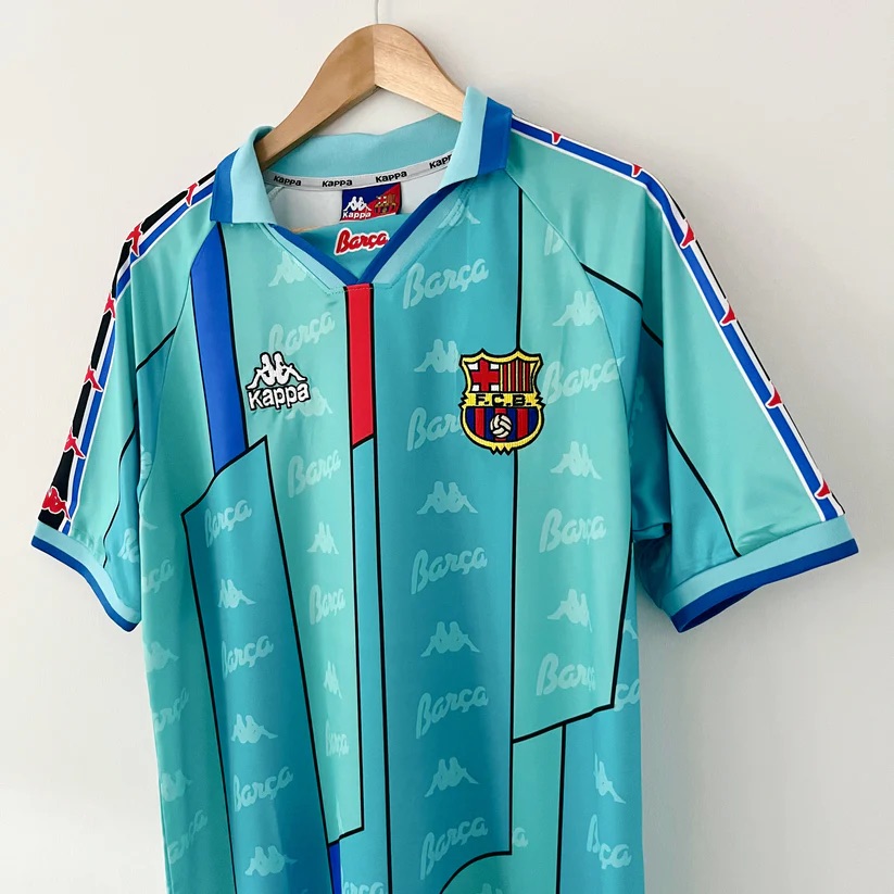 Maillot-FC-Barcelone-x-Kappa-Exterieur-1996-97-2.jpg