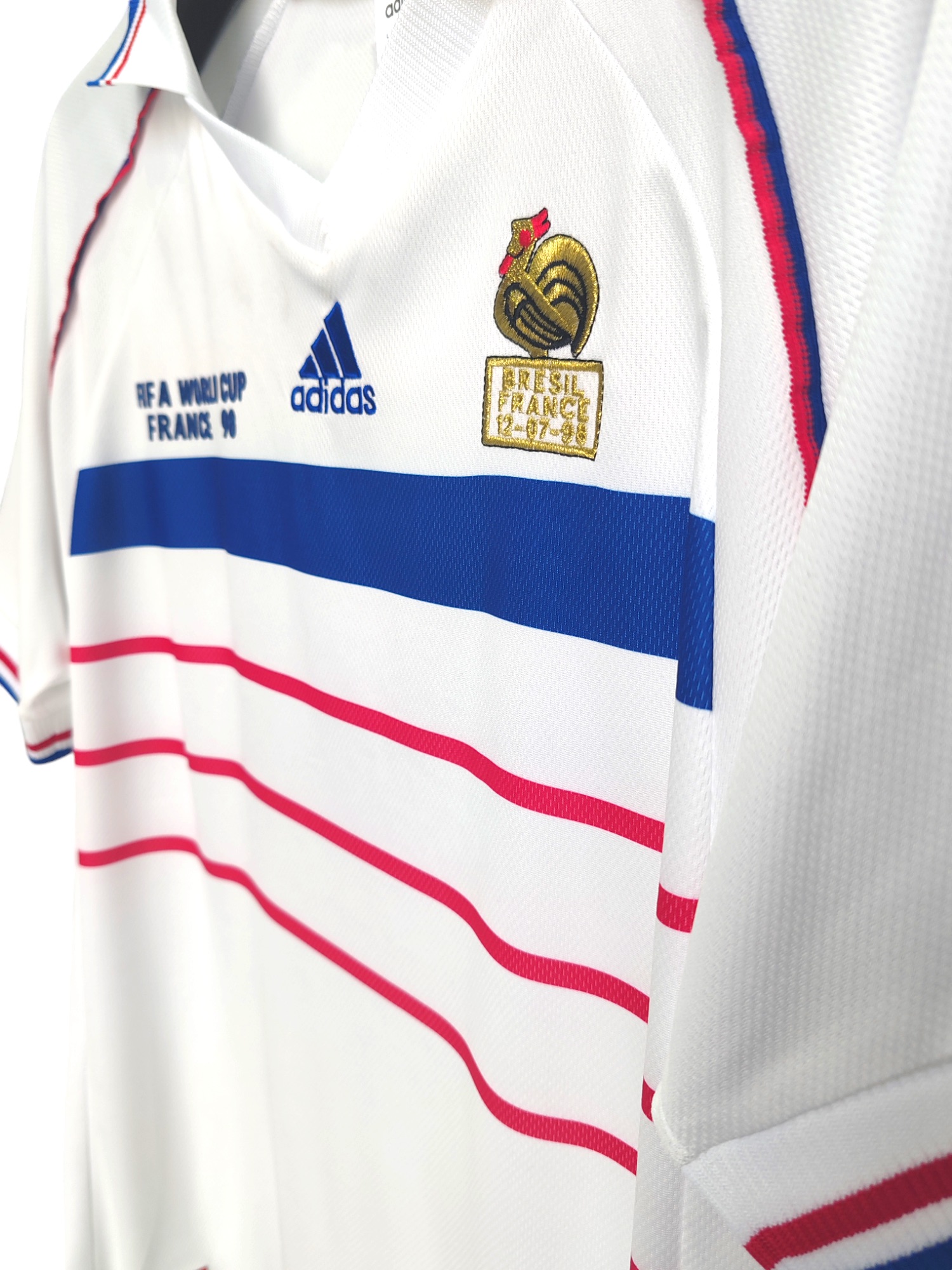 Maillot-France-Coupe-du-Monde-1998-Exterieur-3.jpg