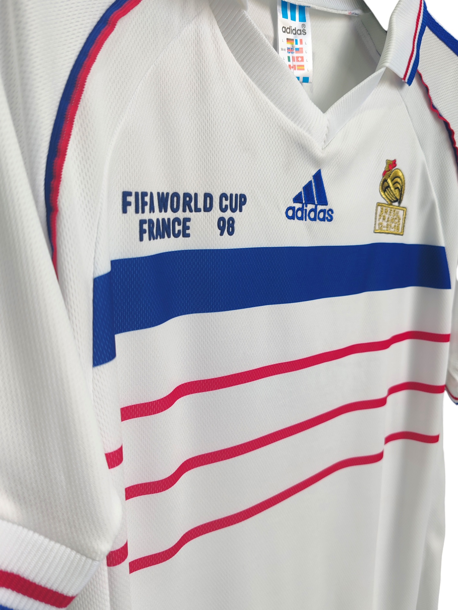 Maillot-France-Coupe-du-Monde-1998-Exterieur-4.jpg