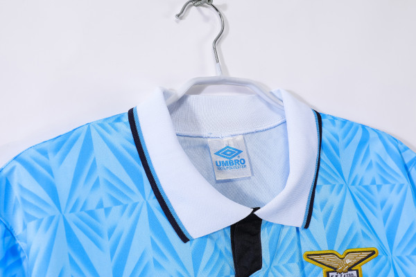 Maillot-Lazio-Domicile-1991-92-4.jpg