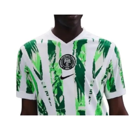 Maillot-Nigeria-x-Nike-Exterieur-2025-2.jpg