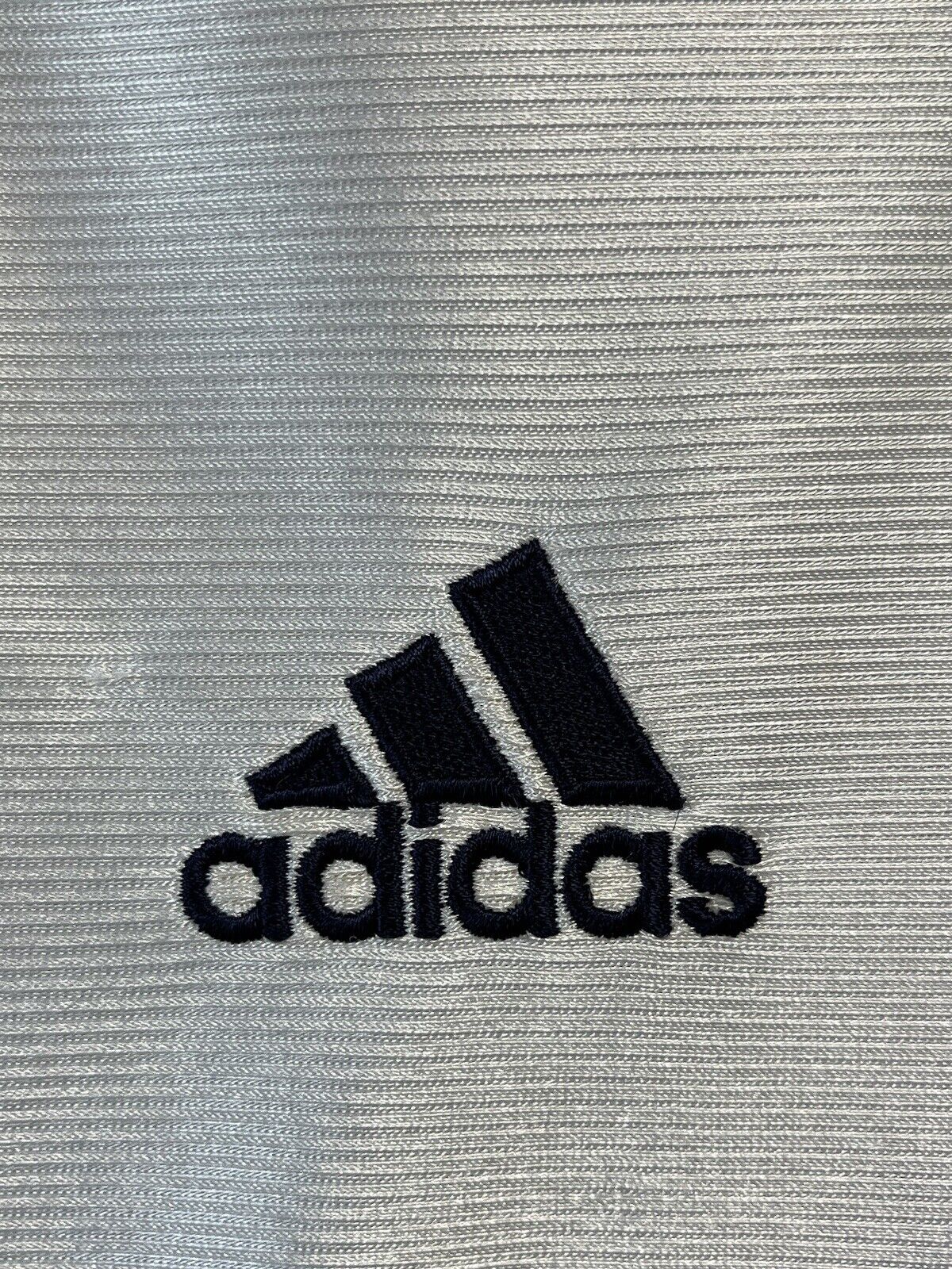 Maillot-Real-Madrid-x-Adidas-Domicile-1998-00-3.jpg