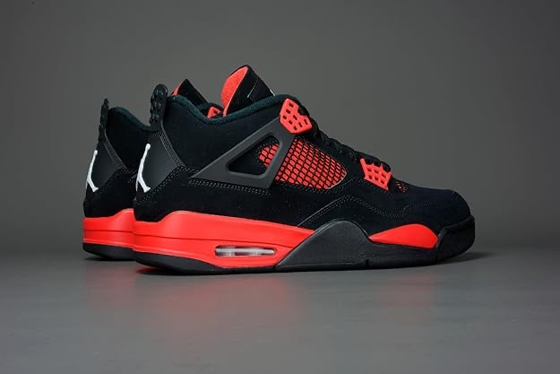 Nike-Air-Jordan-4-Retro-Noir-Rouge-6.jpeg
