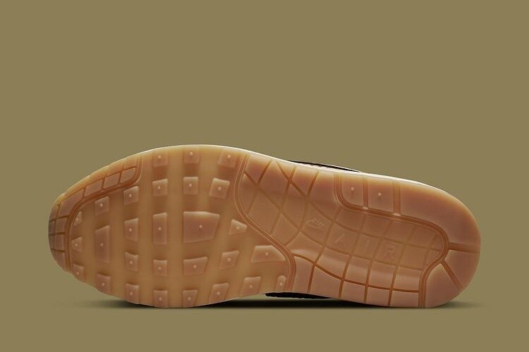 Nike-Air-Max-1-Premium-DQ8656-3.jpg