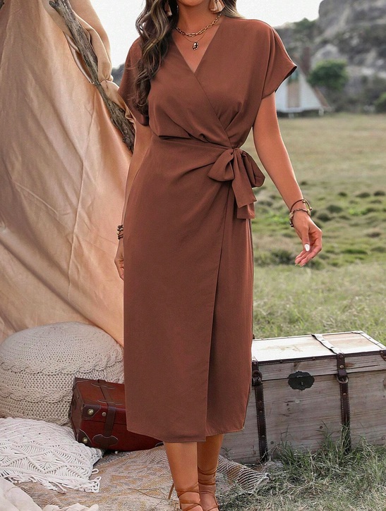 Robe-Longue-élégante-Col-V-Ceinturée-pour-Femme-5.jpg