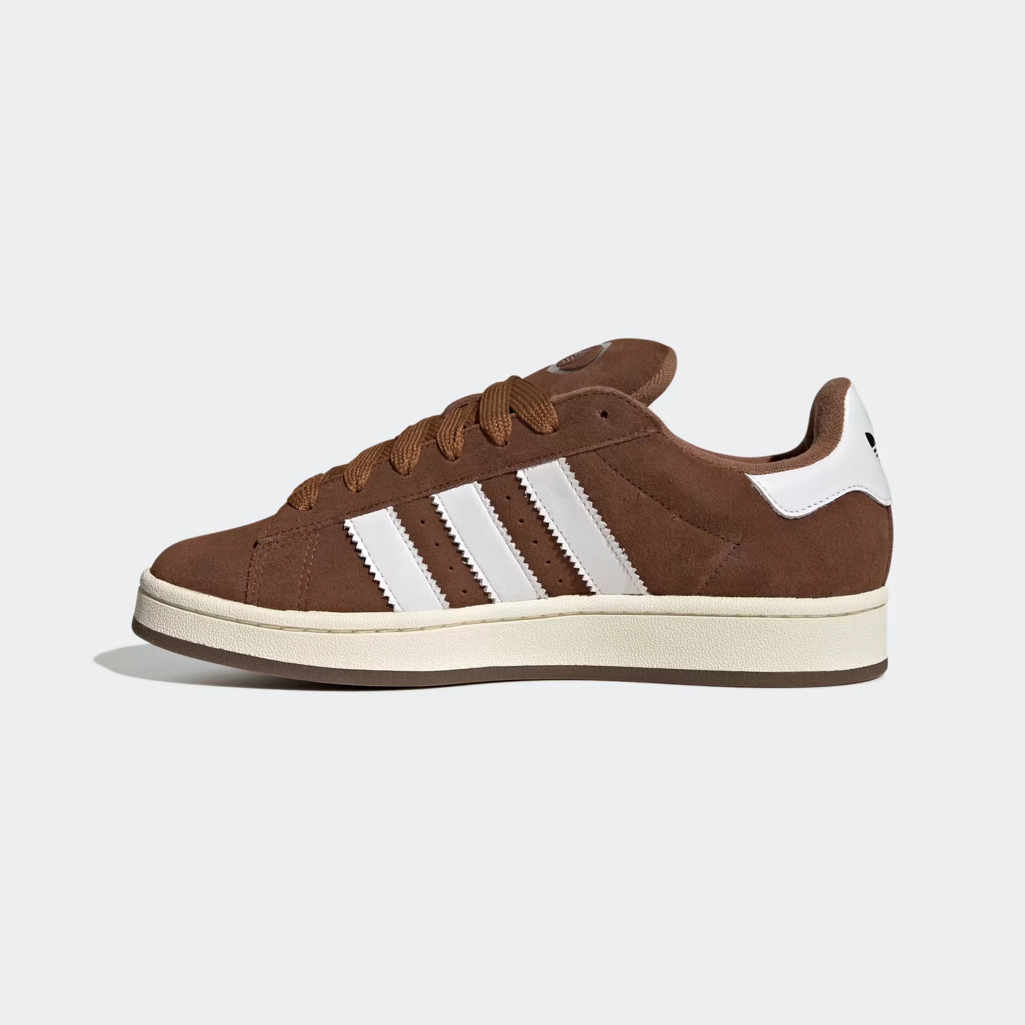 adidas-campus-marron-avec-bandes-blanches-et-semelles-blanc-casse-5.jpg