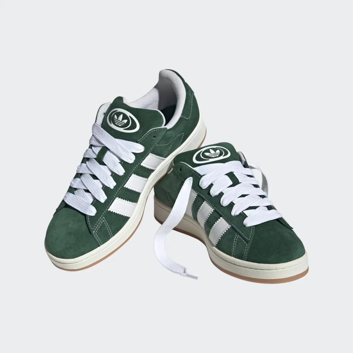 adidas-campus-vert-avec-bandes-blanches-et-semelles-blanc-casse-4.jpeg
