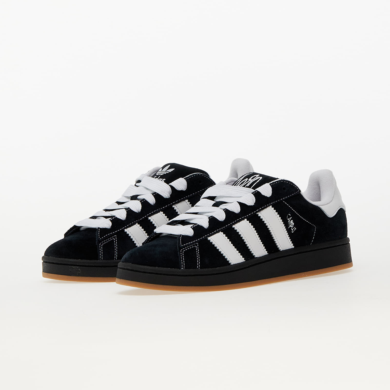 adidas-campus-x-korn-avec-bandes-blanches-et-semelles-noir-6.jpg