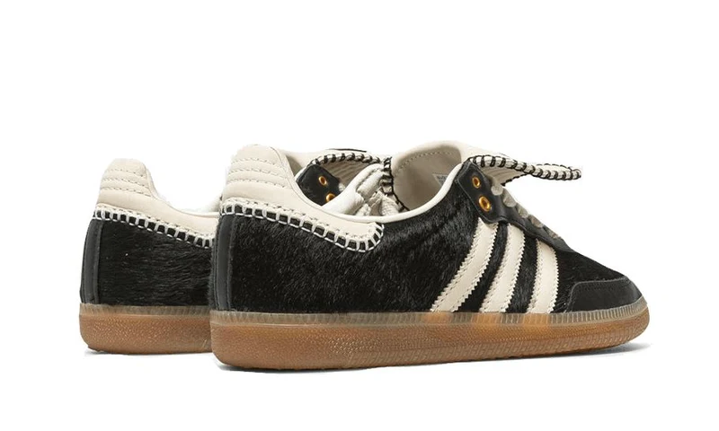 chaussure-adidas-x-wales-bonner-samba-pony-tonal-core-noir-avec-semelle-marron-5.jpeg