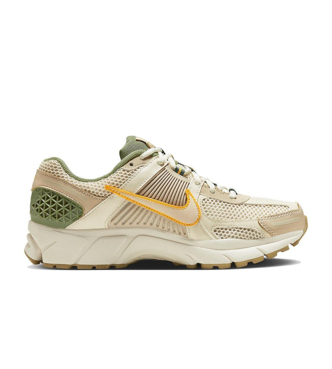 chaussure nike vomeros 5 beige marron et vert