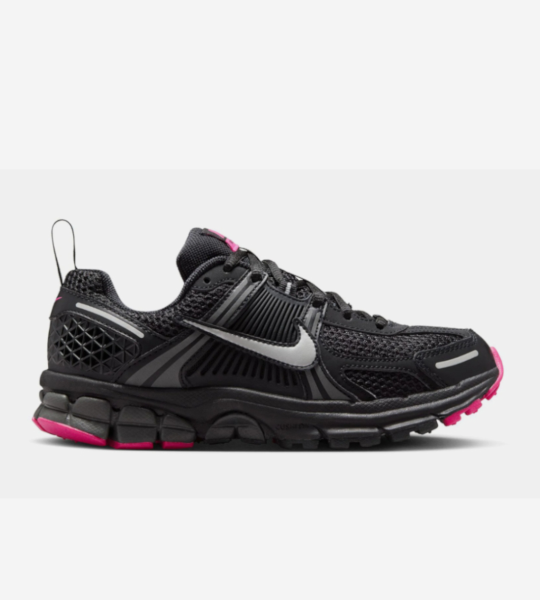 chaussure nike vomeros 5 noir et rouge