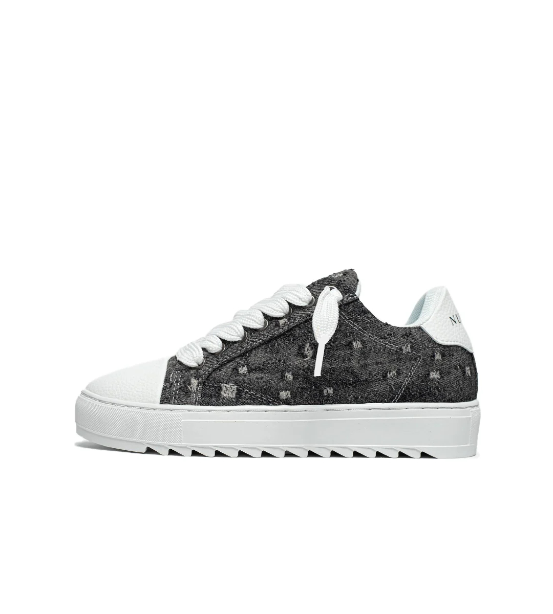 chaussure-numeris-denim-pete-pete-delave-2.jpeg