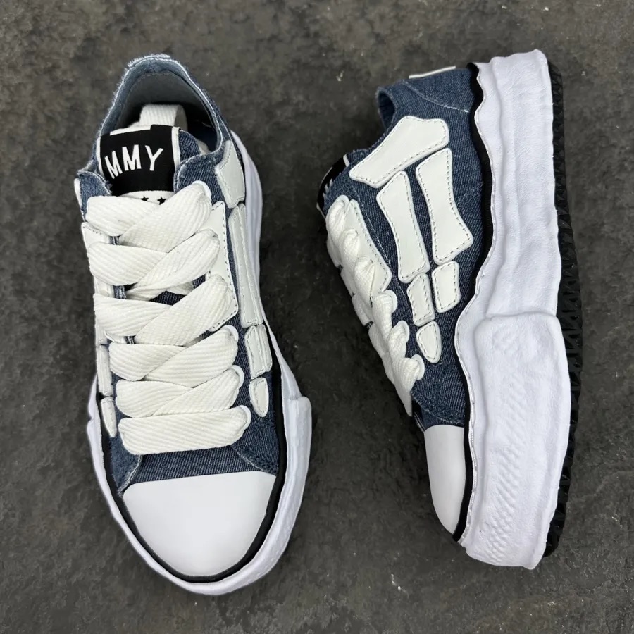 chaussures-maison-mihara-yasuhiro-x-amiri-en-denim-6.jpeg