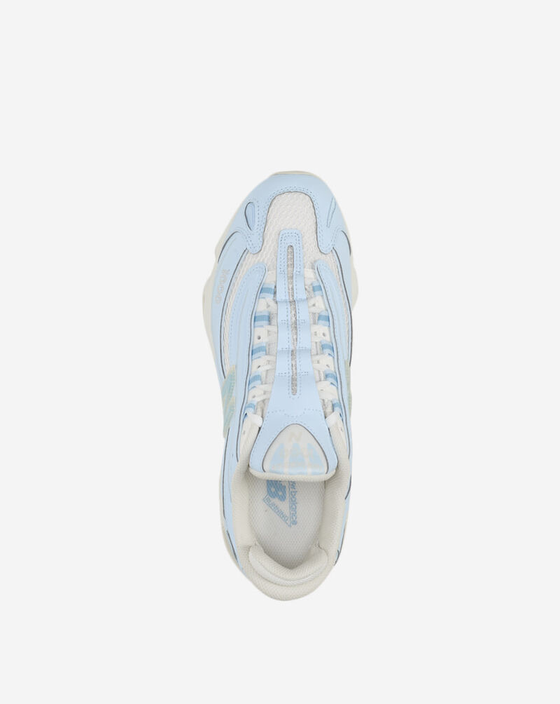 chaussures-new-balance-1000-bleu-ciel-et-blanc-6.jpeg