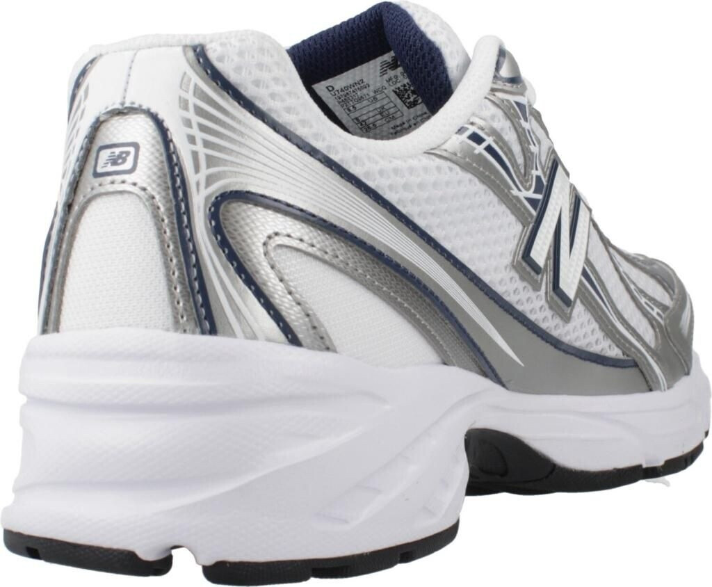 chaussures-new-balance-740-blanc-et-gris-metalique-3.jpeg
