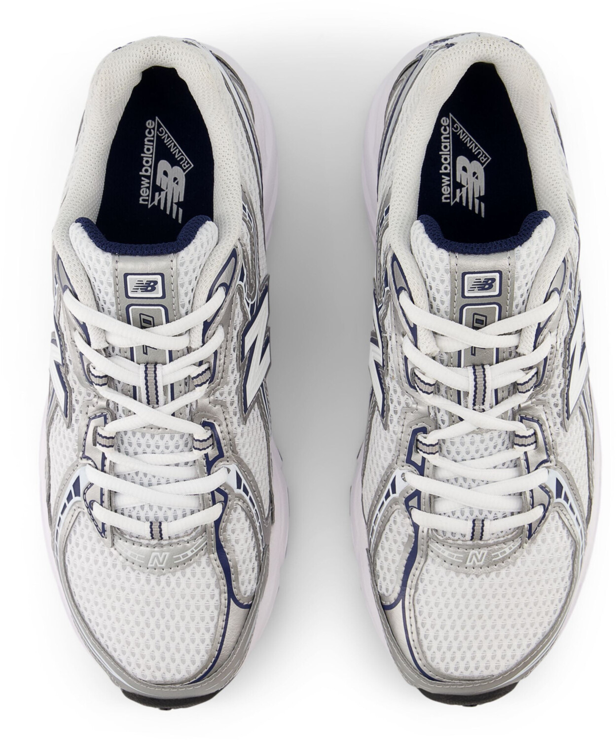 chaussures-new-balance-740-blanc-et-gris-metalique-4.jpeg