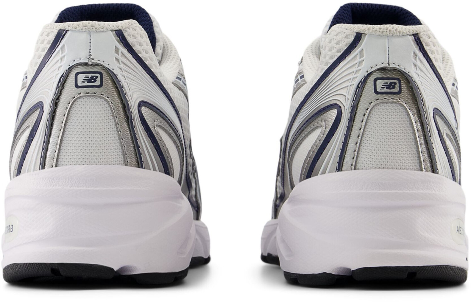 chaussures-new-balance-740-blanc-et-gris-metalique-6.jpeg