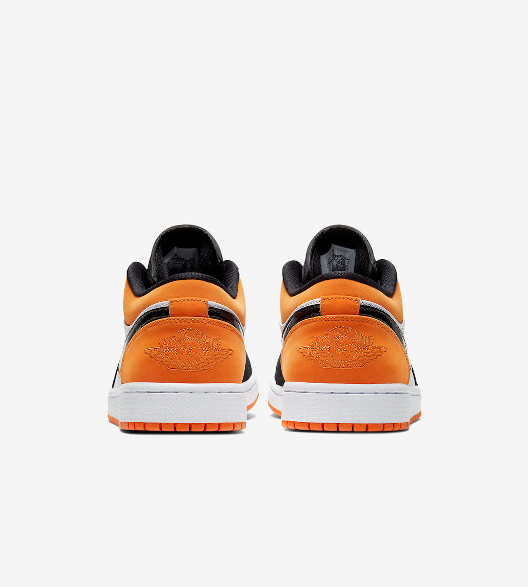 chaussures-nike-air-jordan-1-low-dans-le-coloris-shattered-backboard-2.jpeg