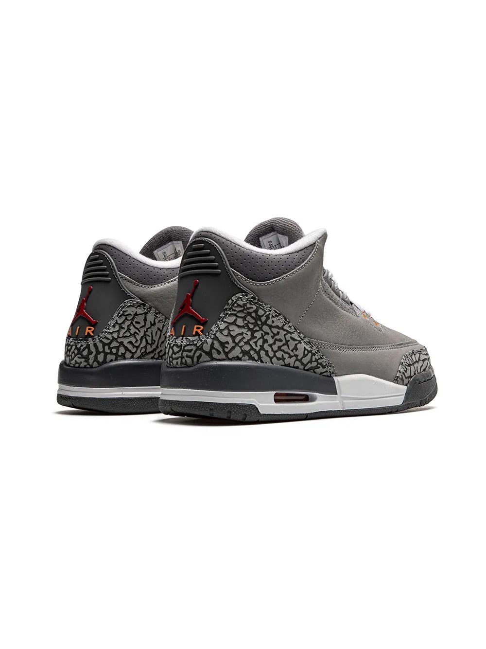 chaussures-nike-air-jordan-3-retro-gris-3.jpeg