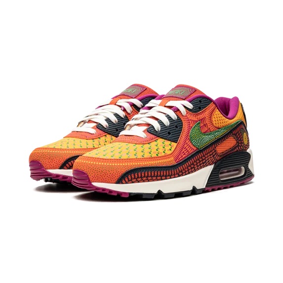 chaussures-nike-air-max-90-dia-de-muertos-orange-avec-motifs-3.jpeg
