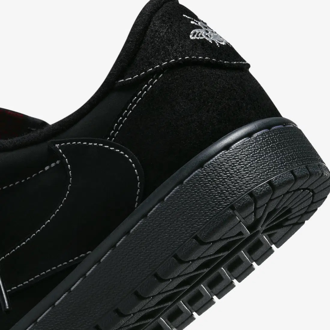 nike-air-jordan-1-low-x-travis-scott-noir-fantame-2.jpeg