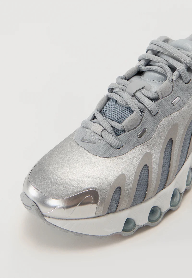 nike-air-max-dn8-argenté-4.jpeg