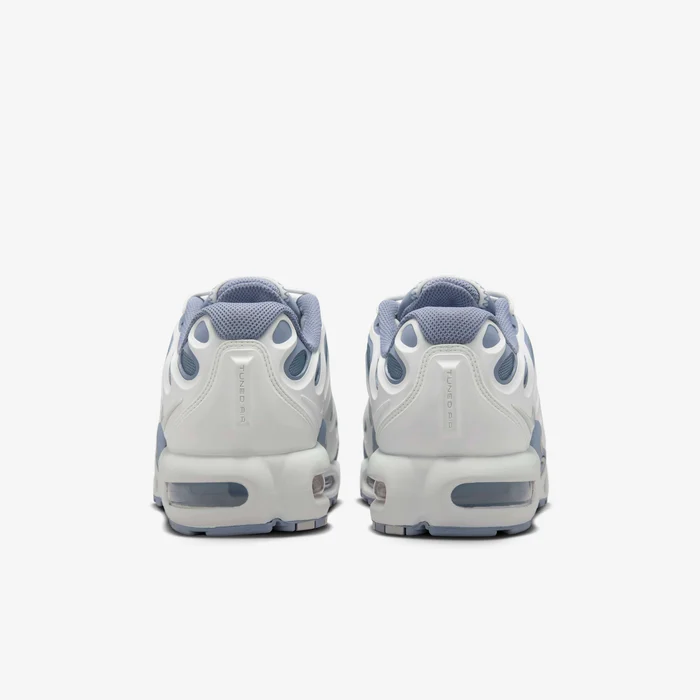 nike-air-max-plus-tn-bleu-ciel-et-beige-5.png