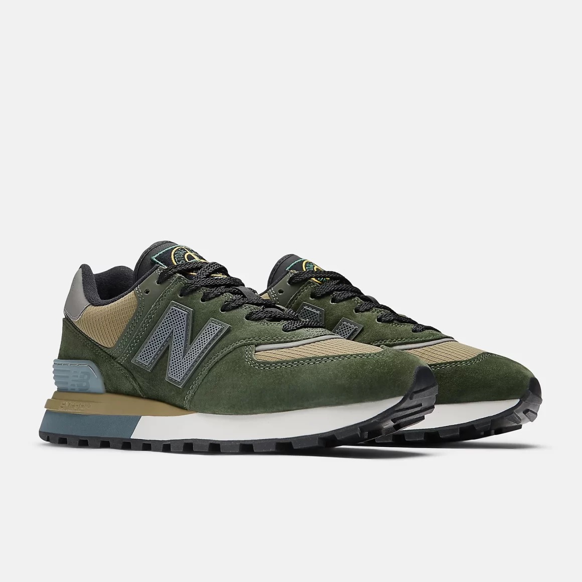 stone-island-x-new-balance-574-legacy-vert-fonce-2.jpeg