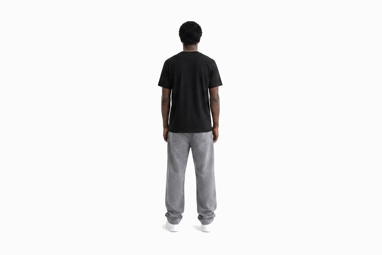 t-shirt-noir-graphique-streetwear-design-artistique-moderne-3.jpeg