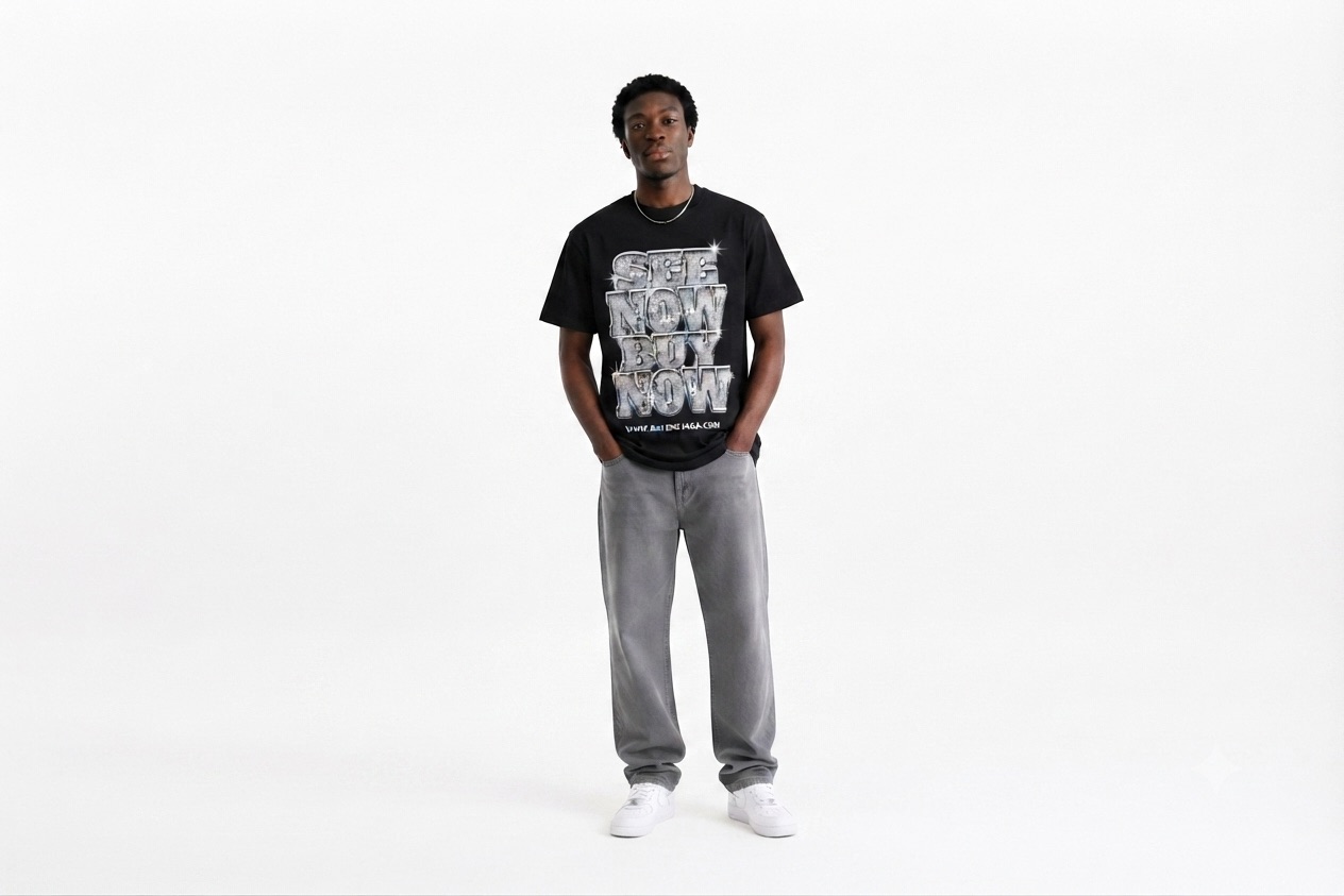 t-shirt-noir-message-see-now-buy-now-graphique-paillete-4.jpeg