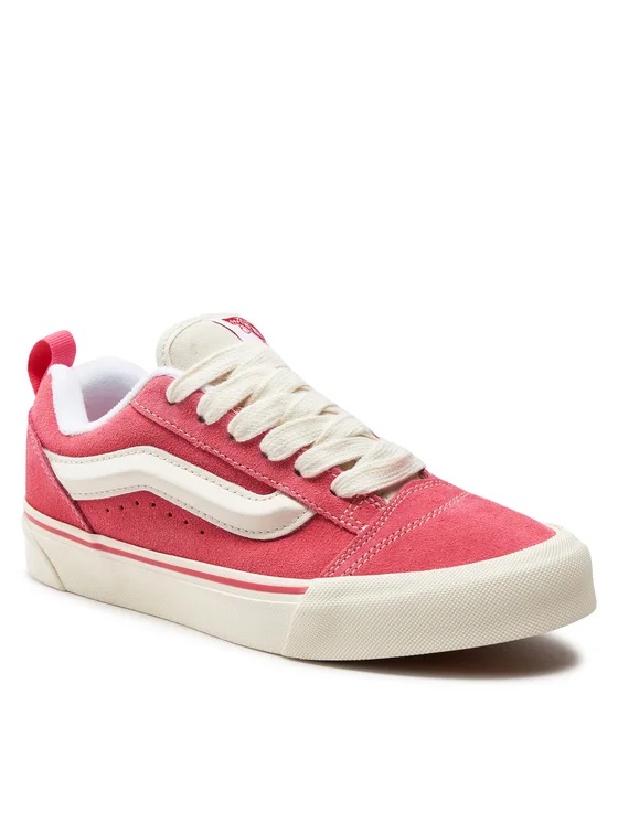 vans-knu-skool-rose-avec-des-semelles-blanches-4.jpeg