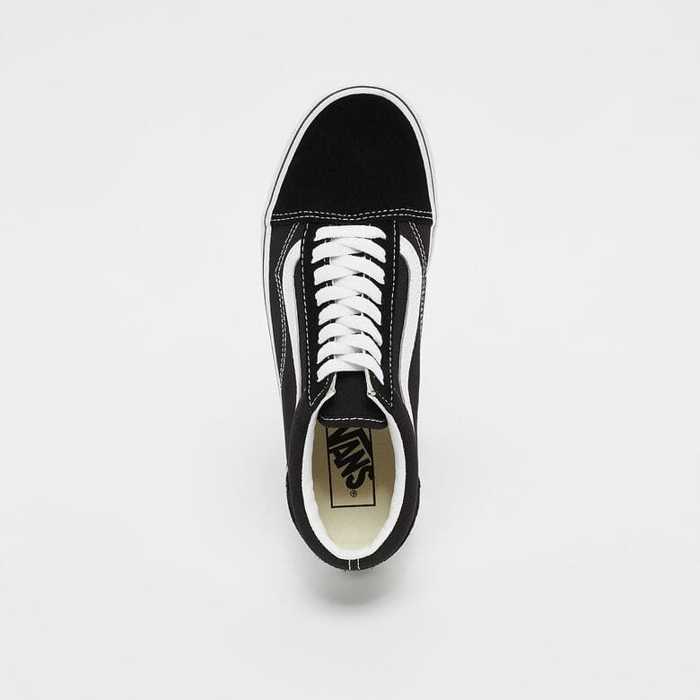 vans-old-skool-noir-avec-des-semelles-blanches-4.jpg