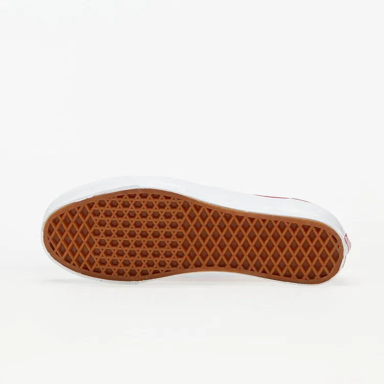 vans-rouge-avec-des-semelles-blanches-sans-trait-5.png