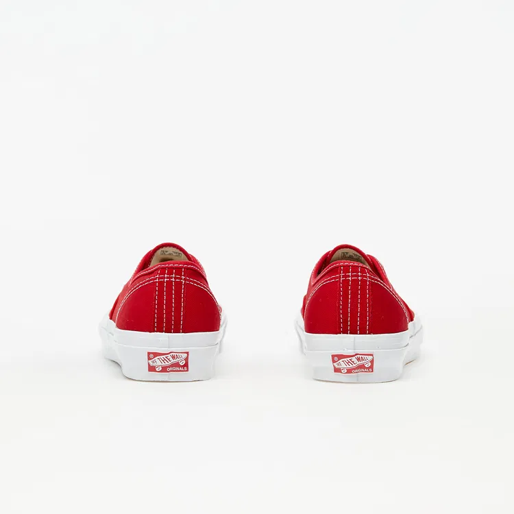 vans-rouge-avec-des-semelles-blanches-sans-trait-6.png