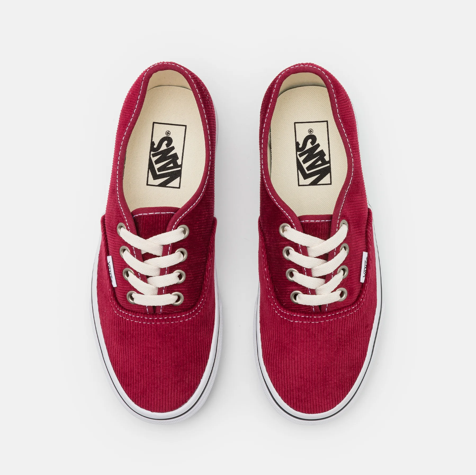 vans-rouge-bordeaux-avec-des-semelles-blanches-4.jpg